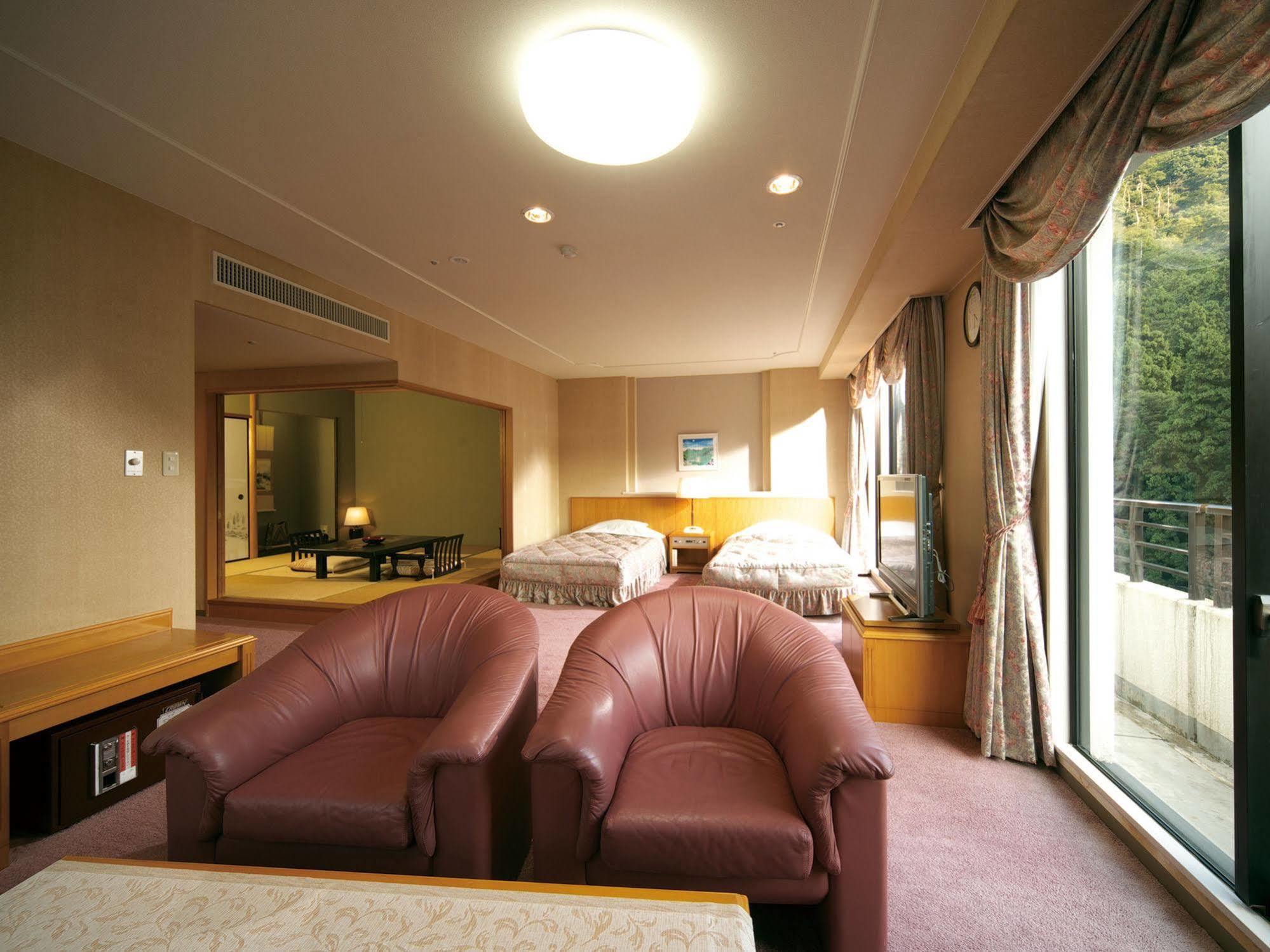 Royal Hotel Yamanaka Onsen Kajikaso Kaga  Eksteriør bilde